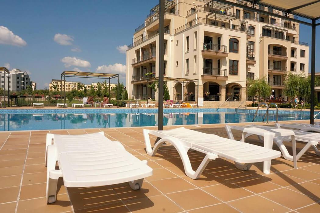 Patrick'S Apartments - Sorrento Sole Mare, Sveti Vlas Extérieur photo