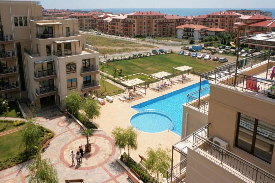 Patrick'S Apartments - Sorrento Sole Mare, Sveti Vlas Extérieur photo